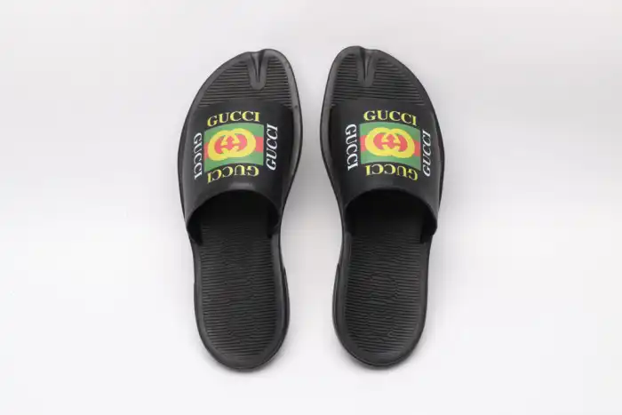 GUCC SLIPPERS