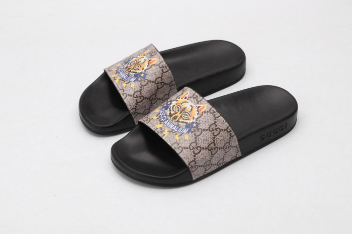 Onekick GUCC SLIPPERS