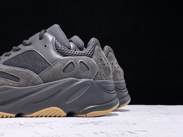 Adidas Yeezy Boost 700 Utility Black FV5304