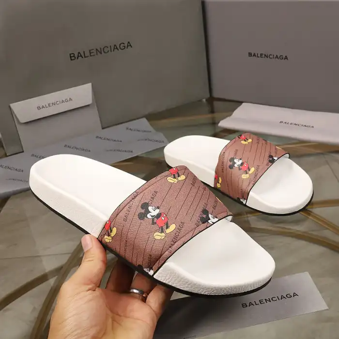 Rep BLCG SLIPPERS