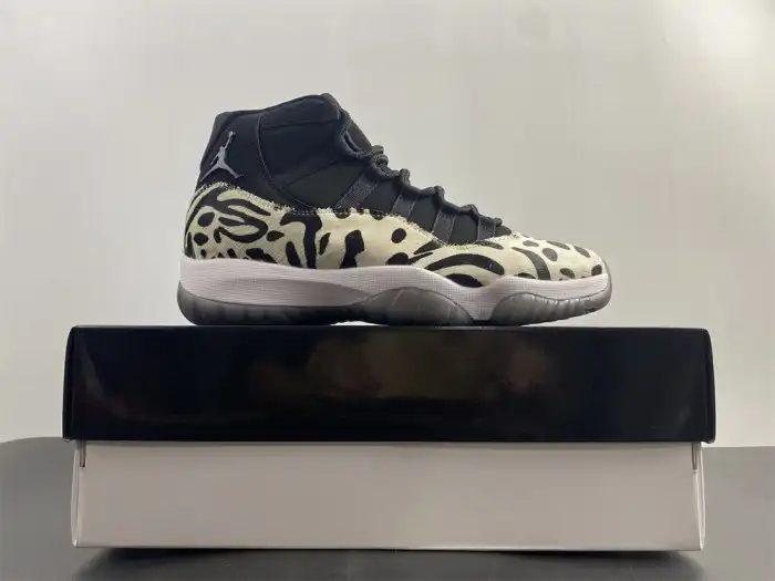 AIR JORDAN 11 ANIMAL INSTINCT AR0715-010