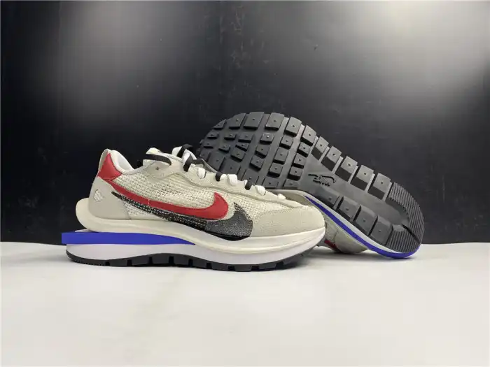 Rep Nike Vaporwaffle sacai Sport Fuchsia Game Royal CV1363-100