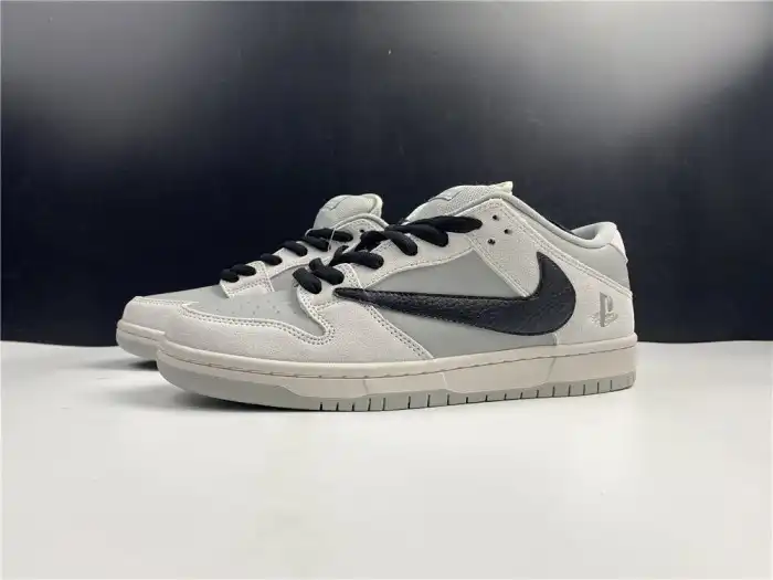 Onekick TRAVIS SCOTT X PLAYSTATION X NK SB DUNK LOW BQ6817 101