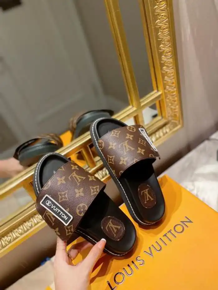 Cheap LV SLIPPERS