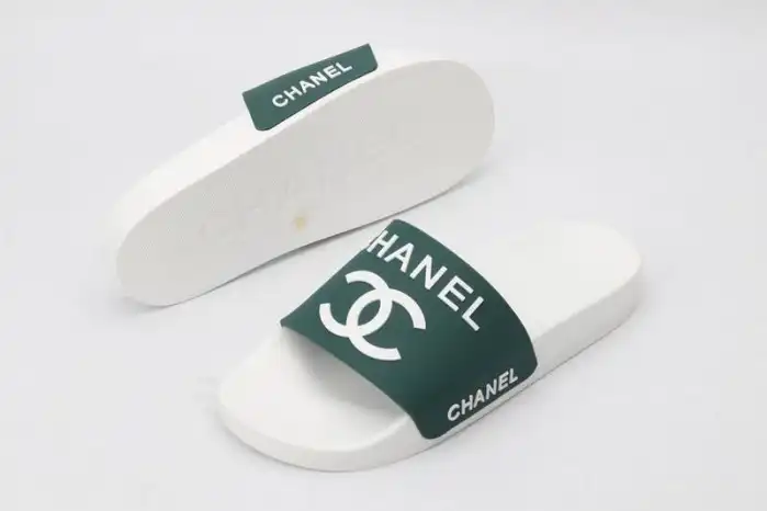 CHANE1 SLIPPERS