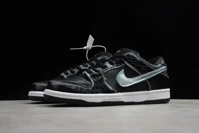 Rep Nike SB Dunk Low Diamond Supply Co Black Diamond BV1310-001