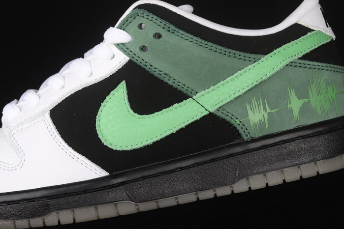 Nike SB Dunk Low C&K 313170-031