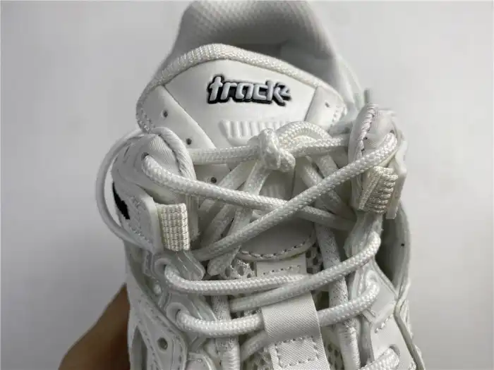 BLCG Track Sneaker 568615 W2GN3 9610