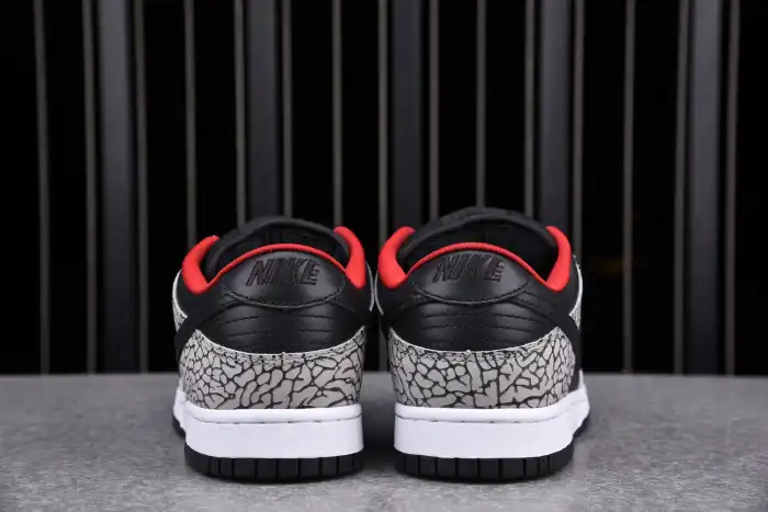 Nike Dunk SB Low Black Cement (2002) 304292-131