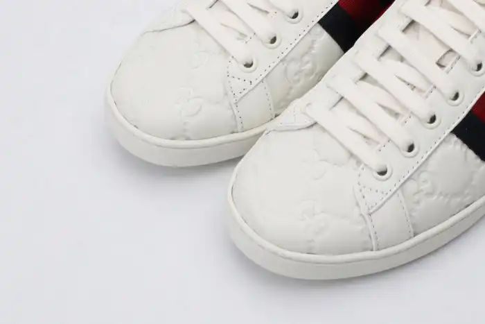 GUCC LOW-TOP SNEAKER