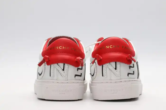 Givench LOW-TOP SNEAKER