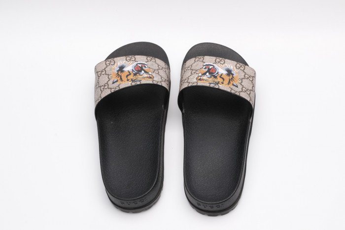 Onekick GUCC SLIPPERS