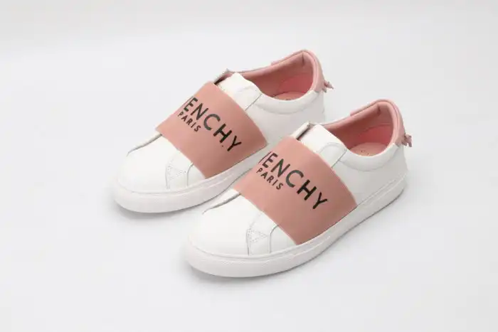 Rep Givench LOW-TOP SNEAKER