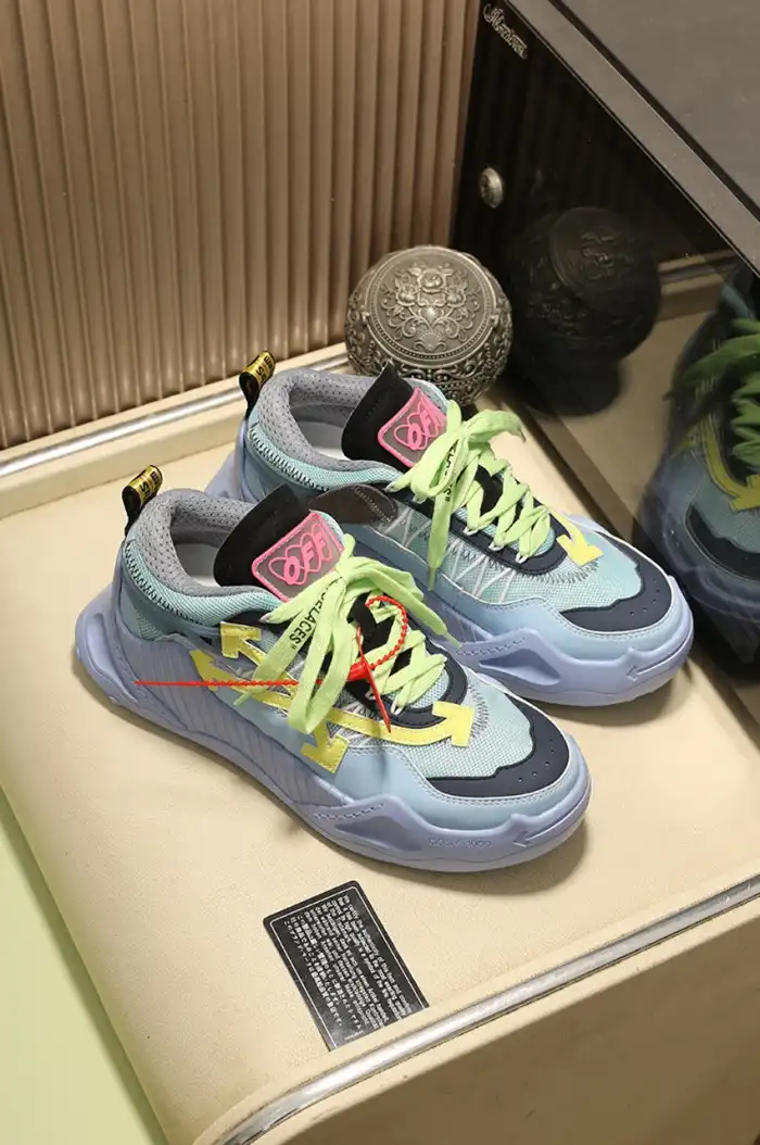 OFF-WHITE C O ODSY-1000 SNEAKER