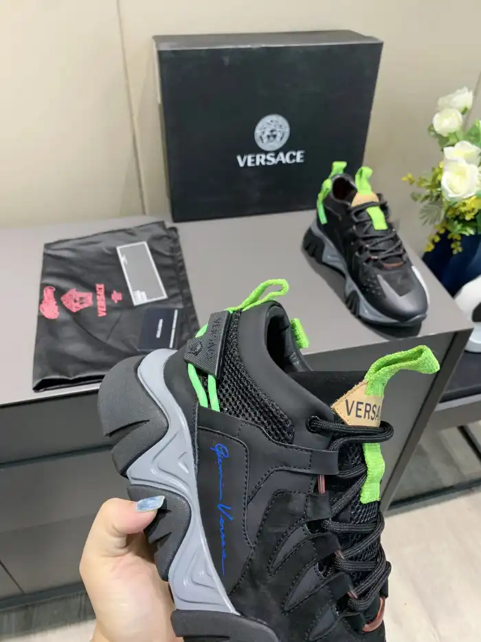 Versac CHAIN REACTION SNEAKERS