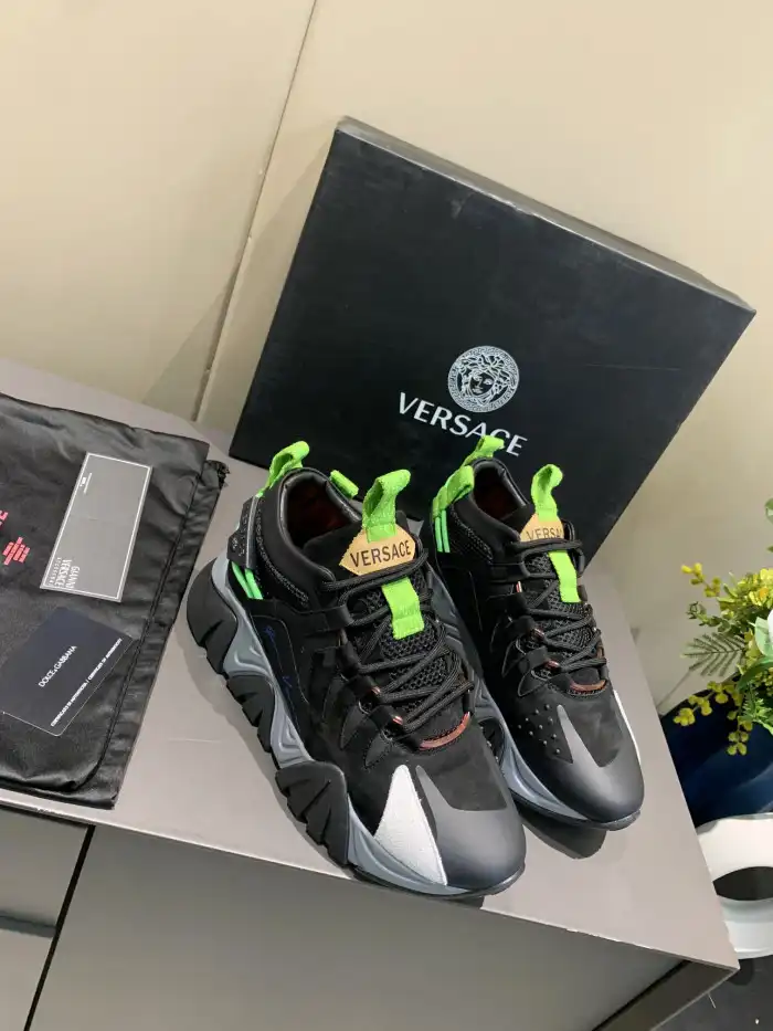 Versac CHAIN REACTION SNEAKERS