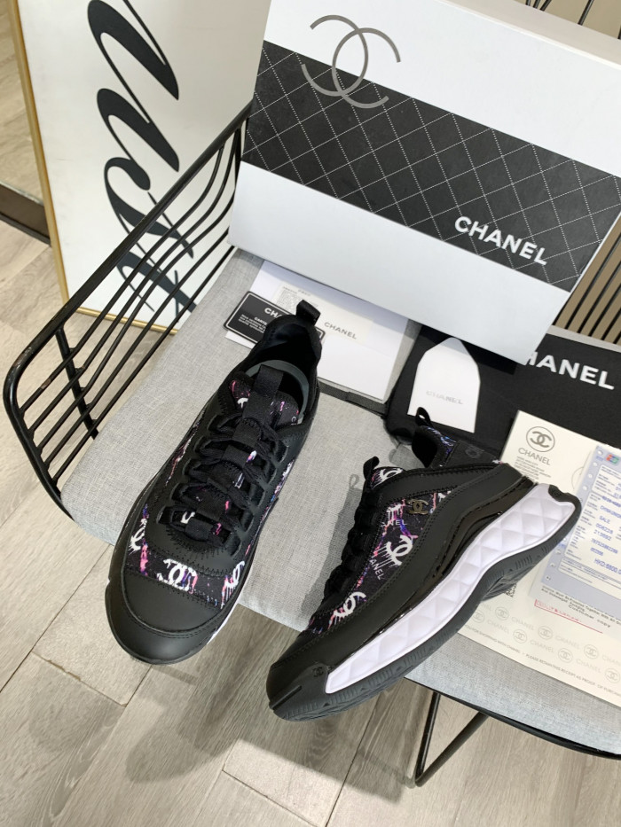 Onekick CHNE1 LOW TOP TRAINER CC SNEAKERS