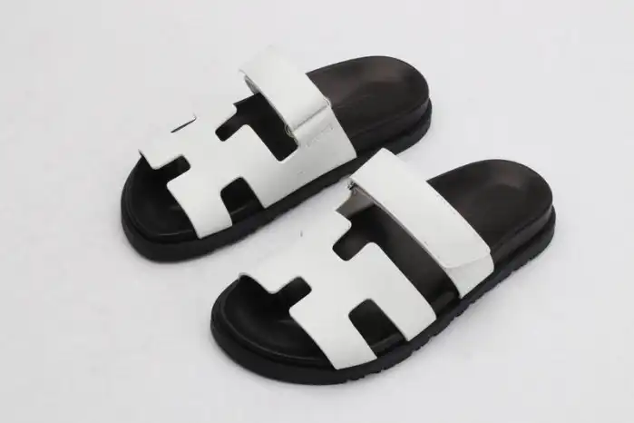 Onekick Herme Slippers