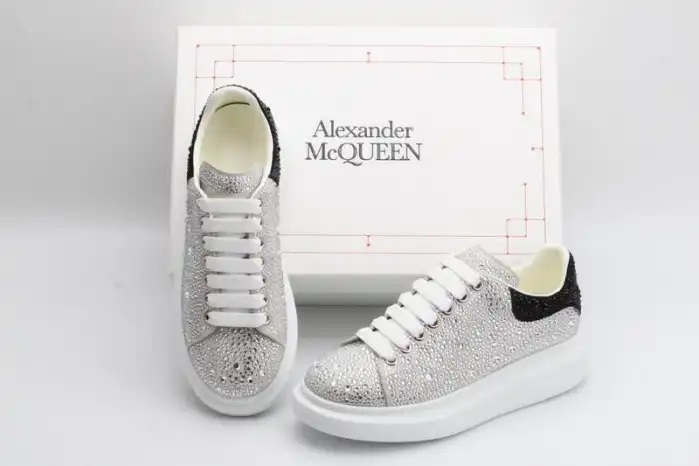 MQ SNEAKERS