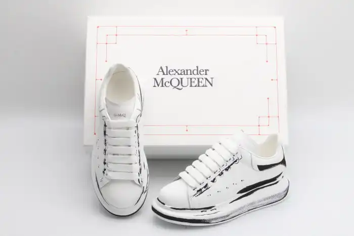 MQ SNEAKERS