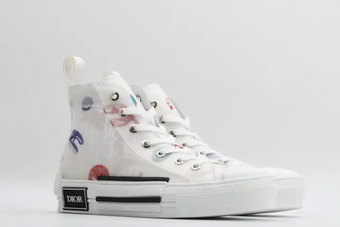 DR B23 Sneakers