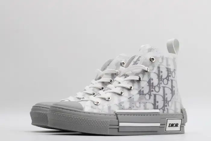 DR B23 Sneakers