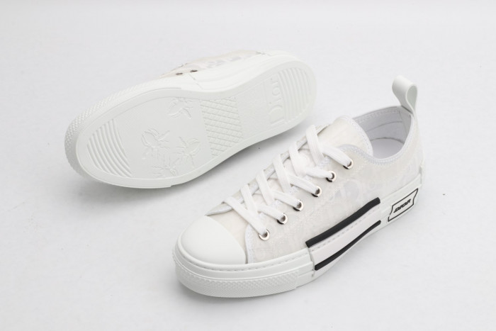 Onekick DR B23 Oblique Low Top Sneakers