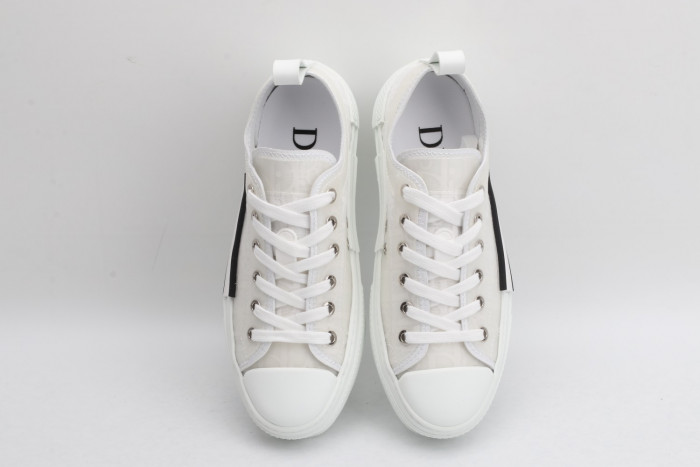 Onekick DR B23 Oblique Low Top Sneakers