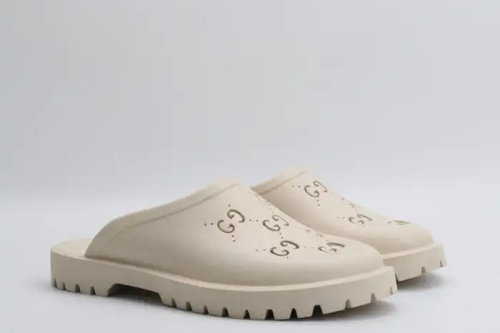 GUCC SLIPPERS