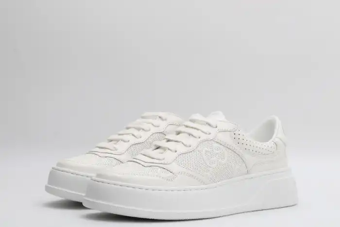 GUCC LOW-TOP SNEAKER