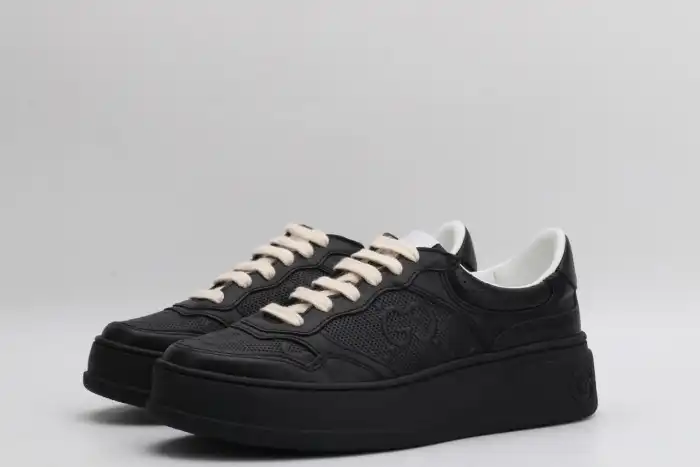 GUCC LOW-TOP SNEAKER