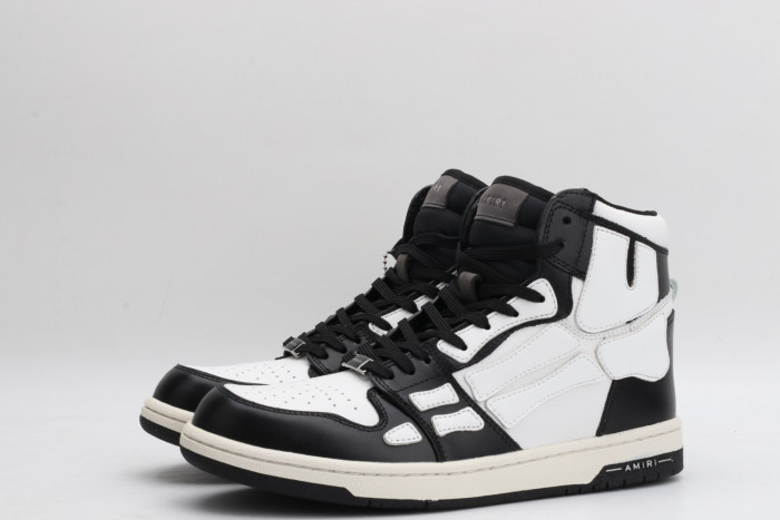 Onekick AR1M1 High-Top Sneaker