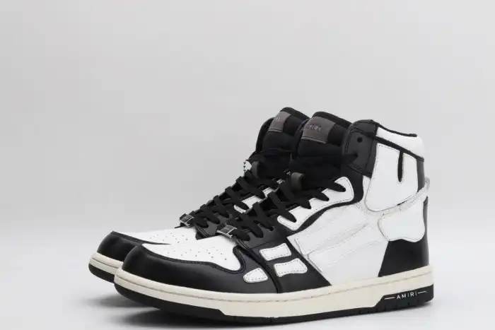 AR1M1 High-Top Sneaker