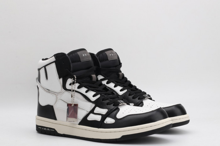 Onekick AR1M1 High-Top Sneaker