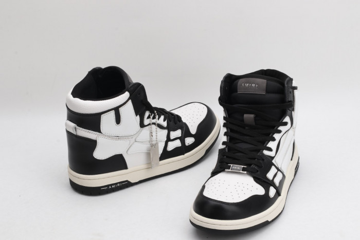 Onekick AR1M1 High-Top Sneaker