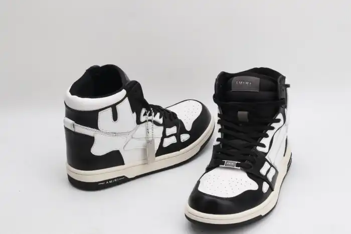 AR1M1 High-Top Sneaker