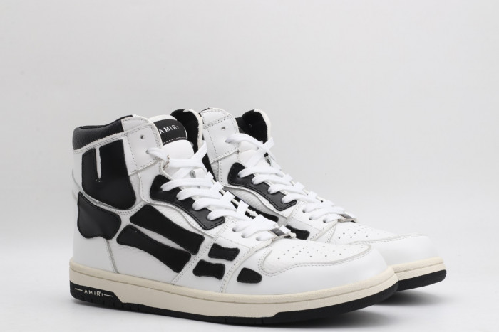 Onekick AR1M1 High-Top Sneaker