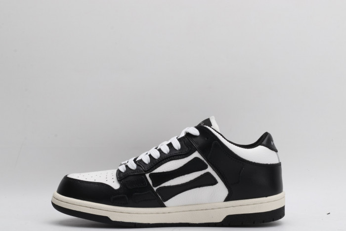 Onekick AR1M1 Low-Top Sneaker