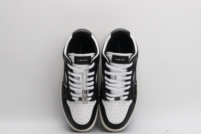 Onekick AR1M1 Low-Top Sneaker