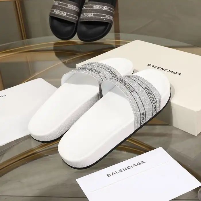 Rep BLCG SLIPPERS