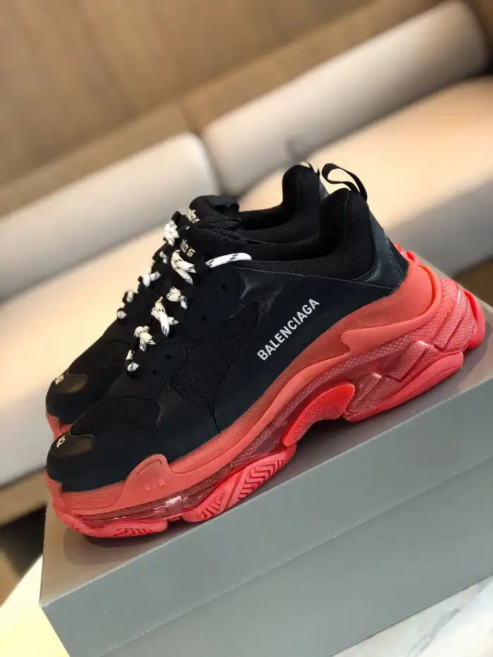 Rep BLCG TRIPLE S SNEAKER