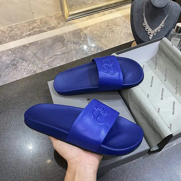 Rep BLCG SLIPPERS