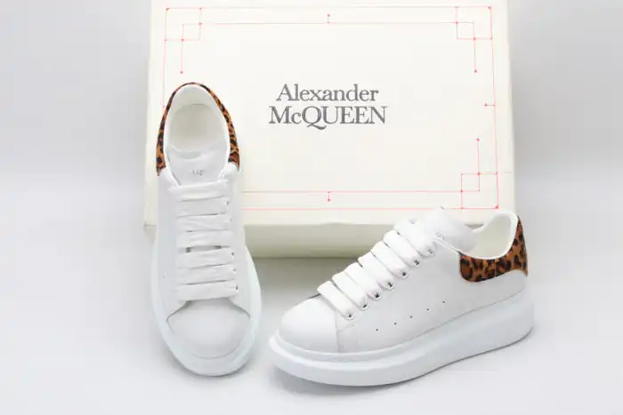 MQ SNEAKERS