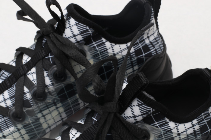 DR-CONNECT BLACK PLAID