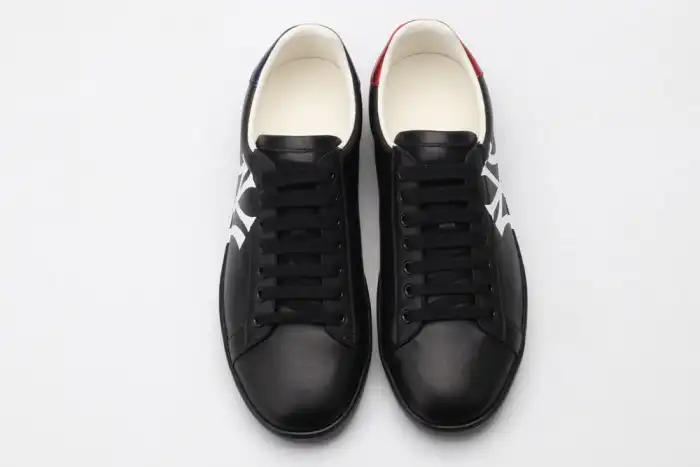 GUCC LOW-TOP SNEAKER