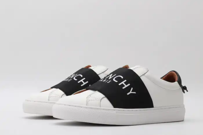 Rep Givench LOW-TOP SNEAKER