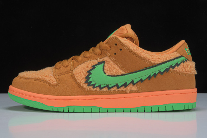 Grateful Dead x Nike SB Dunk Low Orange Bear CJ5378-800