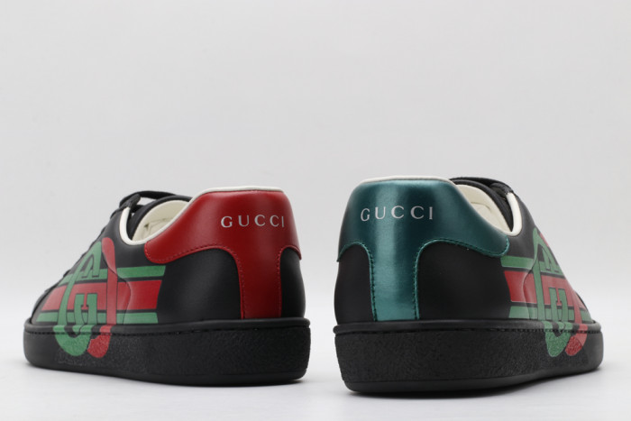 GUCC LOW-TOP SNEAKER