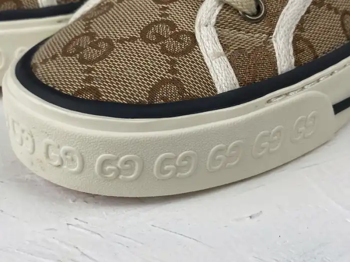 GG GUCC Tennis 1977 sneaker 606111 HVK20 9766