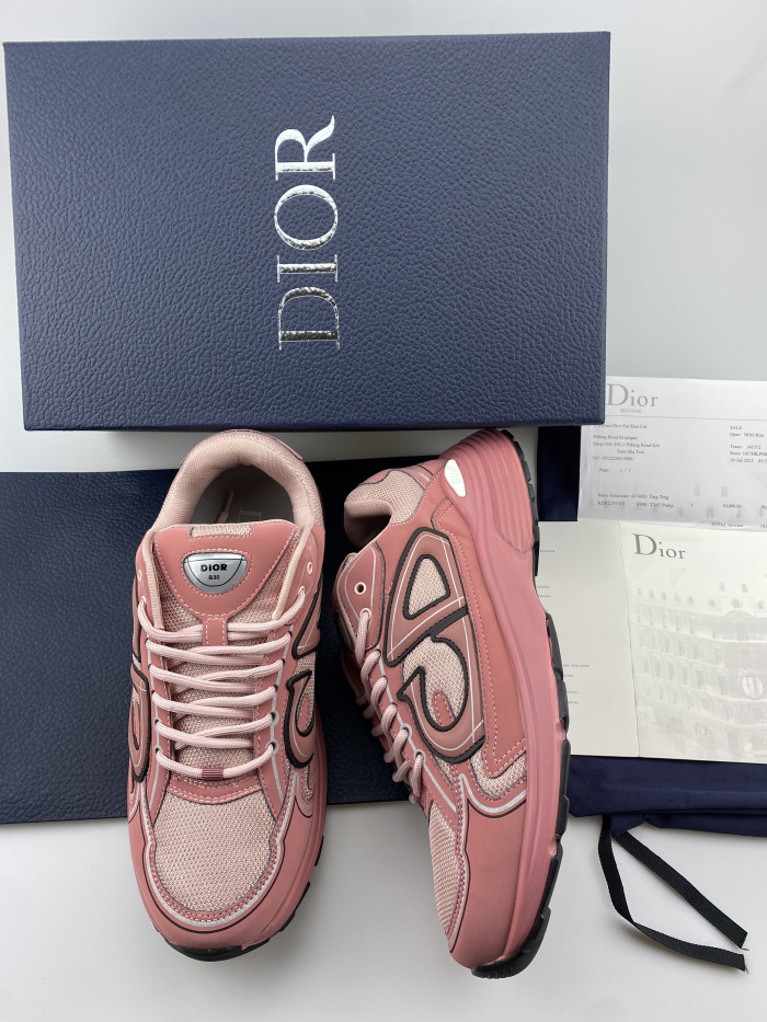 DR B30 Sneakers